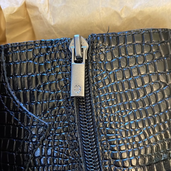 Lucky Brand Jaide black leather embossed crocodile bootie. Size 9 - Picture 12 of 12